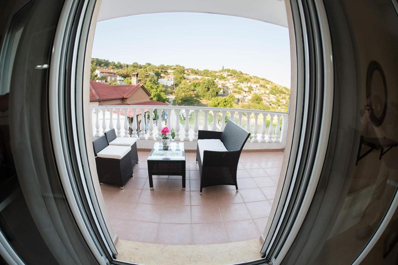 Apartamento Mirmidones Anesis Agrelia Exterior foto